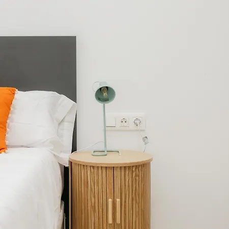 Elegant Loft In Apartment *