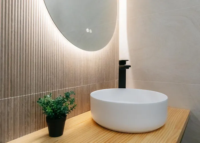 Elegant Loft In * Valenza